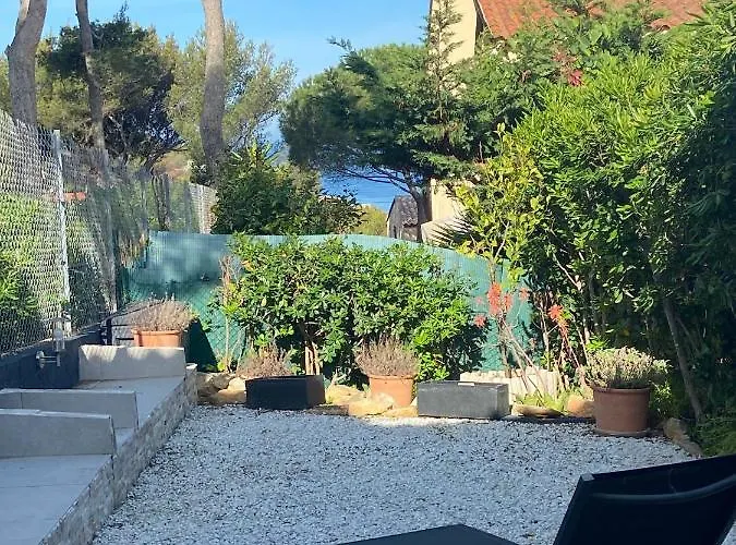 Logement Entier T2 Climatise, Parking Gratuit, Jardin, Plage A 2Min A Pied